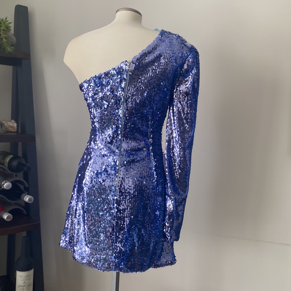 Bardot One Shoulder Sequin Dress ✨🔹Size US 6 / Medium